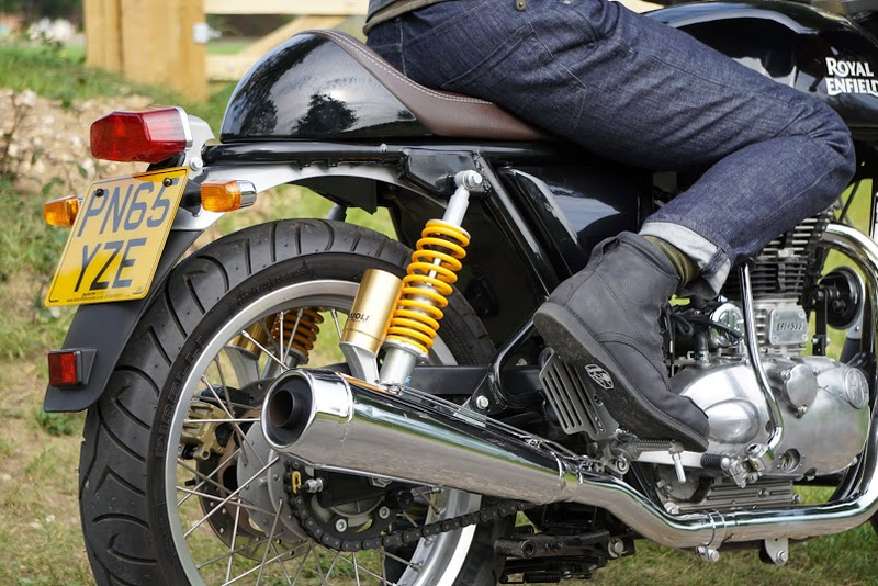 Illustration for article titled Gear Review: Alpinestars' Oscar Collection Pairs Hipster Looks With Proper Protection